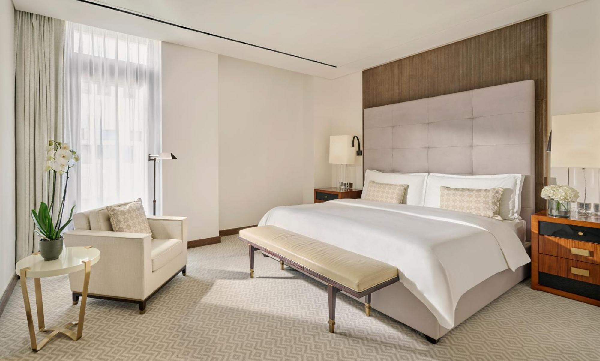 Hotel Mandarin Oriental, Ad Dawhah Esterno foto A bedroom at The Ritz-Carlton, Boston
